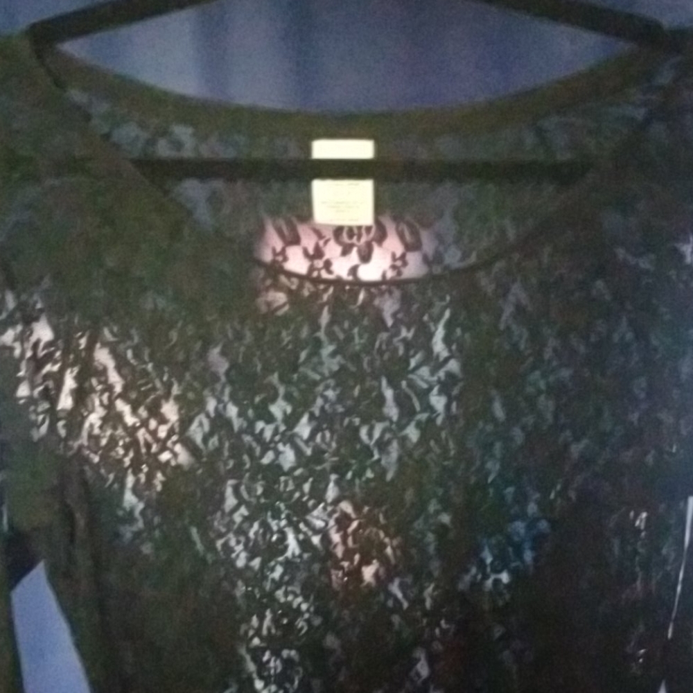 COPY - 3 for $10 Shirt Victoria's secrets - Picture 2 of 3